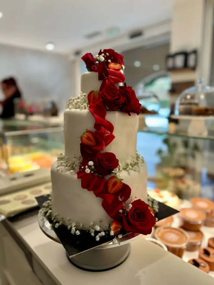 Gâteau de mariage roses Gâteau de mariage roses